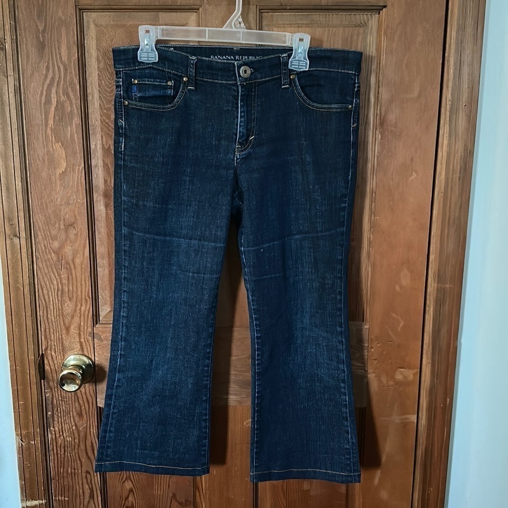 Banana Republic Vintage Dark Wash Flare Capris Size 31